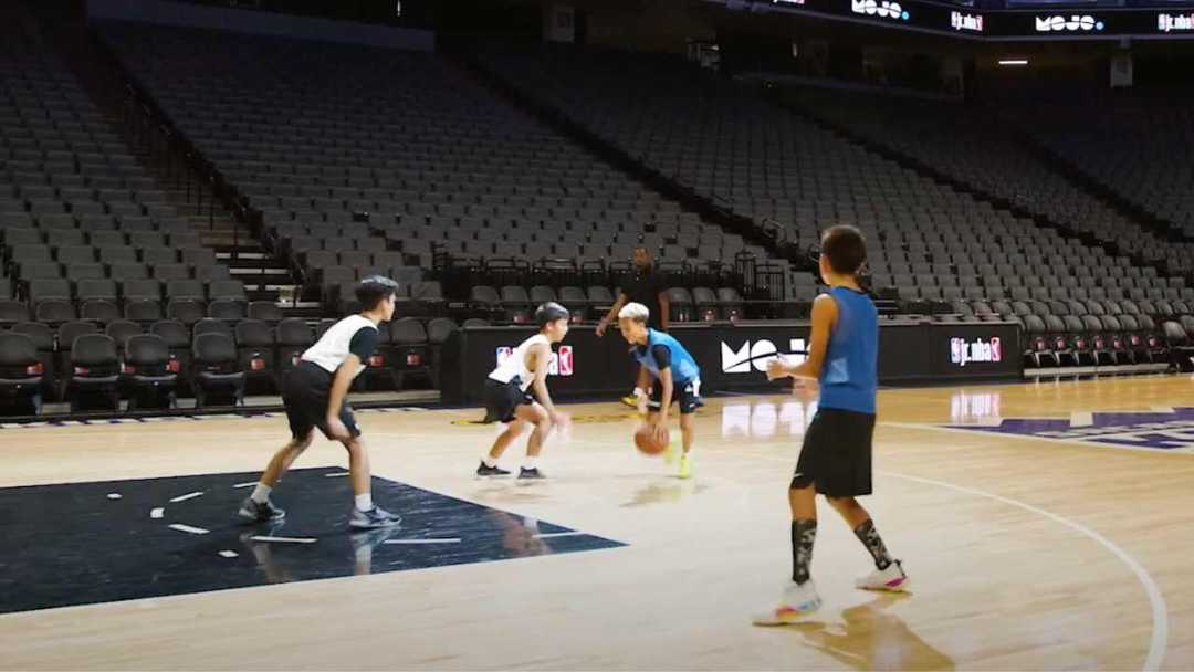 Basketball 101: The Pros and Cons of Man Defense | MOJO Sports