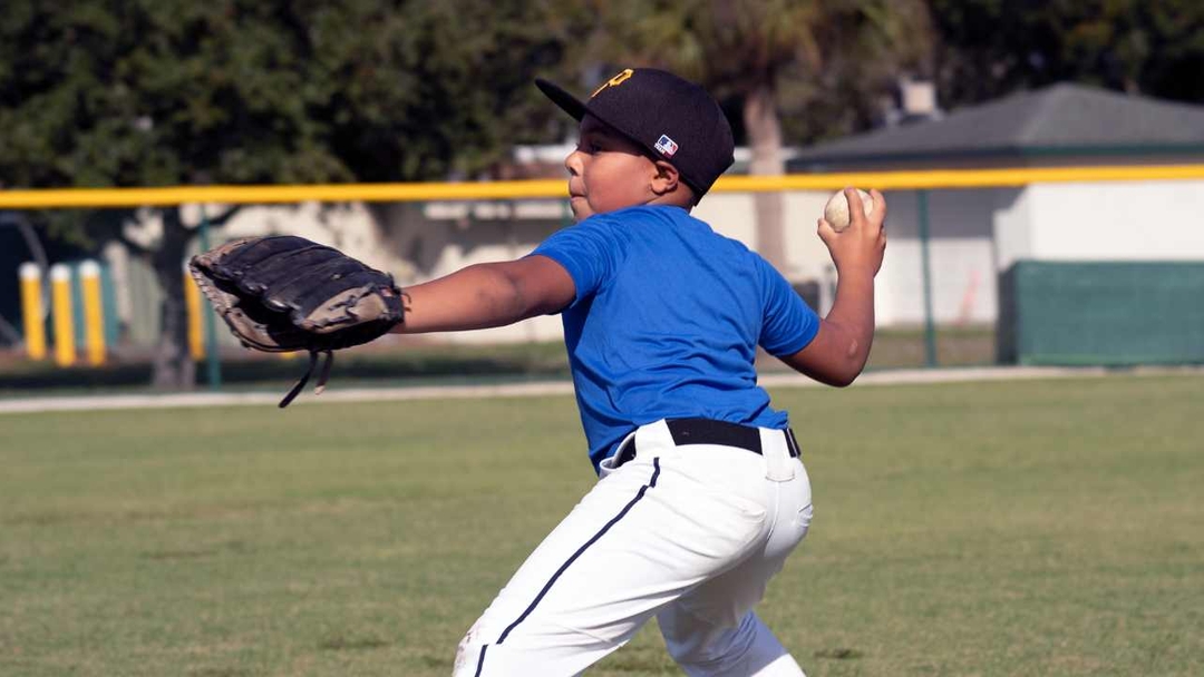 Baseball 101 How To Throw A Baseball MOJO Sports